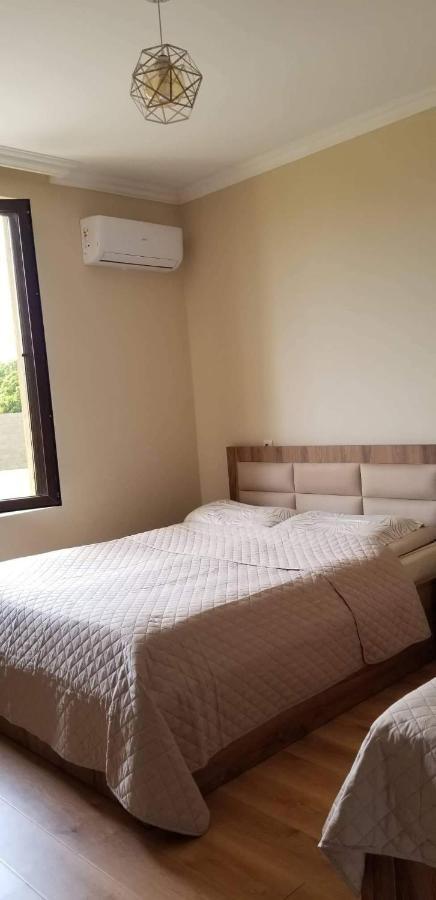 Mate'S Guest House Kobuleti Exterior foto